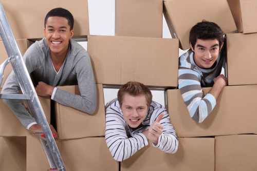 Residential moving support near Kingston Vale streets and homes