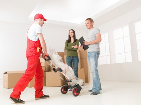 Local removals vehicle supporting a property move near Kingston Vale
